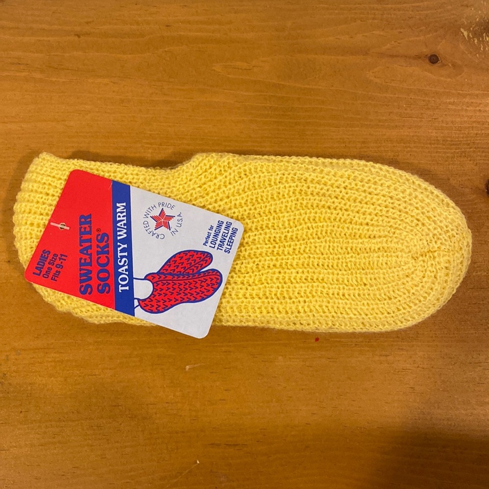 NWT Comfy Slipper Socks